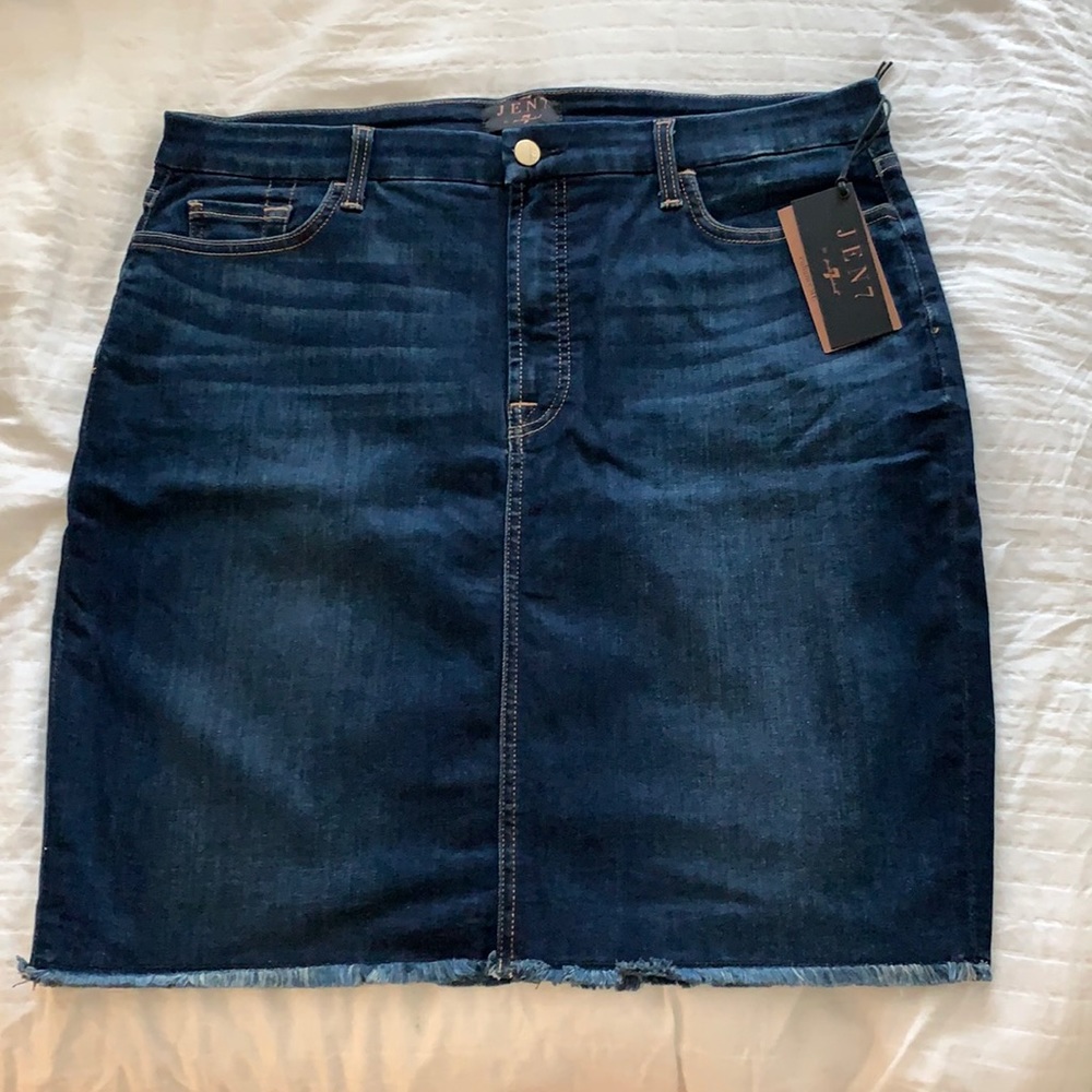 Denim skirt by Jen 7 by 7 for all mankind